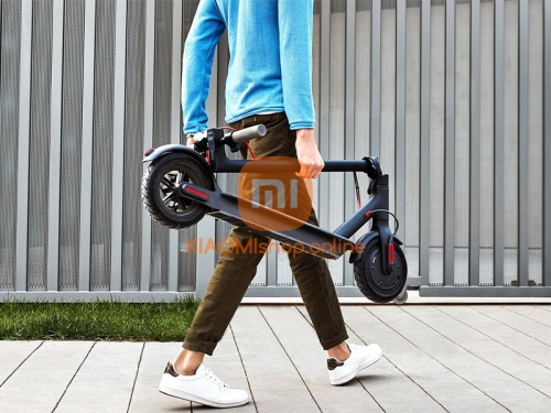 Электросамокат Xiaomi Mi Electric Scooter (M365) черный фото 5